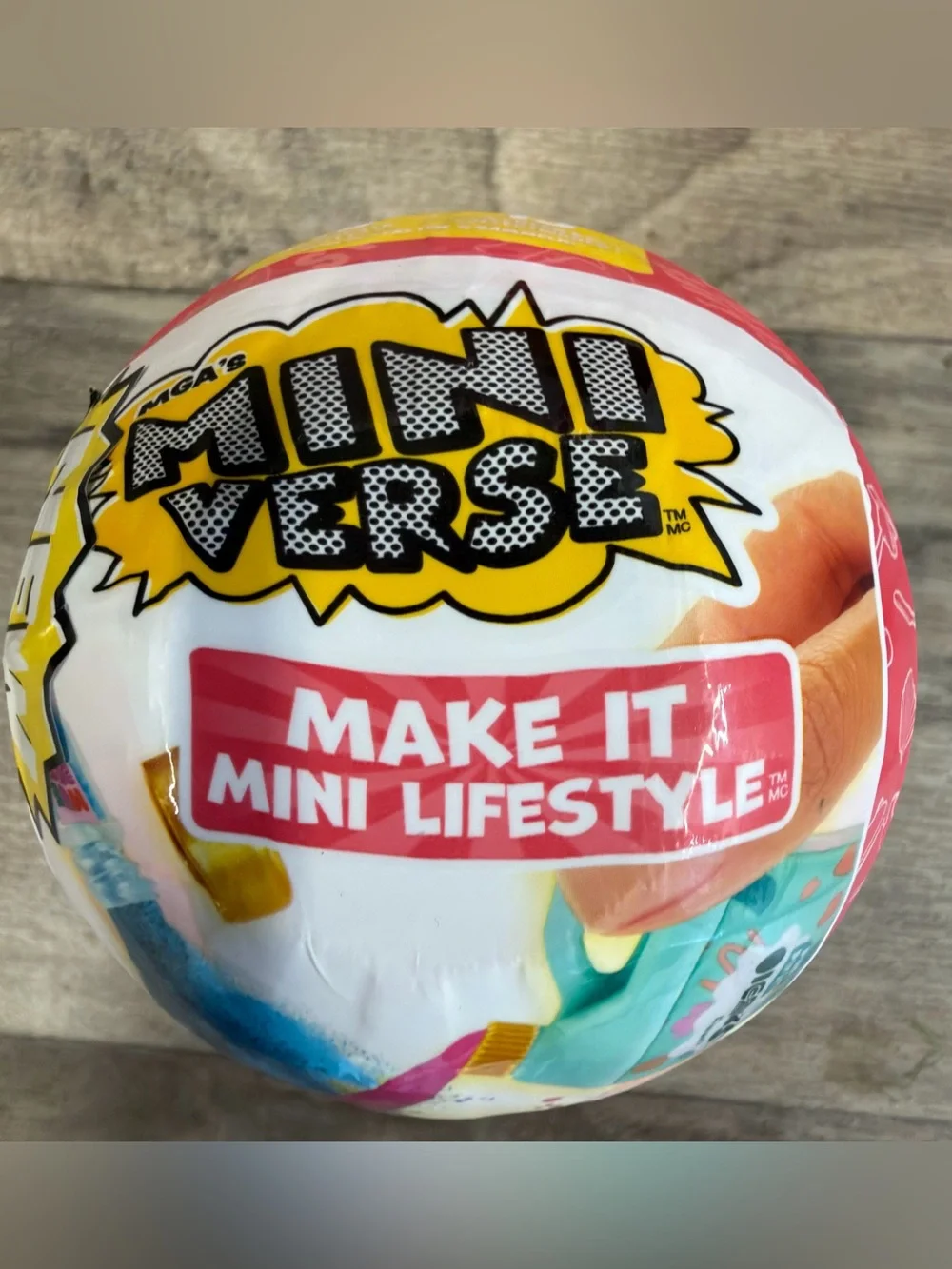 MGA’s Miniverse‎ Make It Mini Lifestyle Series 2 Mystery Ball NIP Unopened (2)